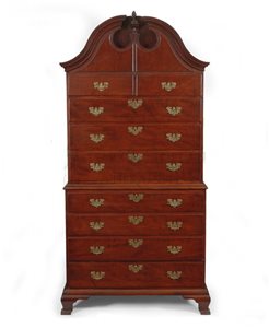 Newport chest-on-chest